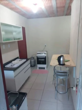 Imagem Ótimo Investimento !!! - Casa, e mais dois Kit Nets, centro de Pinhal