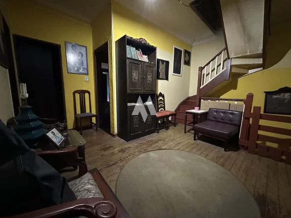 Imagem Casa com 4 quartos e 6 banheiros à Venda, 347 m² por R$ 1.100.000