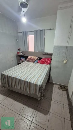Imagem Sobrado à venda em Diadema, Taboão, com 2 quartos, 47m2