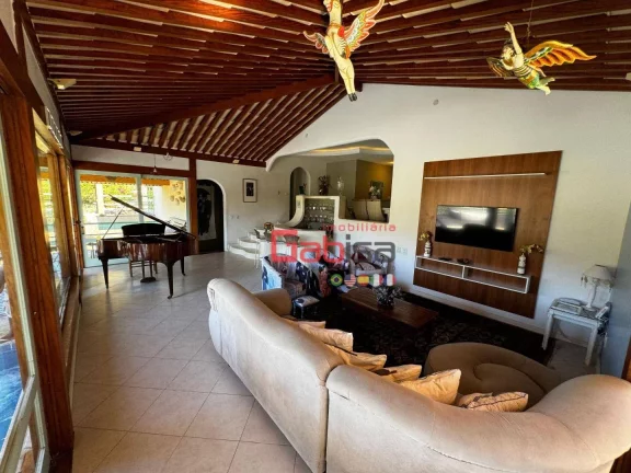 Imagem Casa com 5 dormitórios para alugar, 301 m² por R$ 3.280,01/dia - Ferradurinha - Armação dos Búzios/RJ