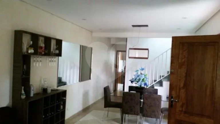 Imagem Casa à venda com 3 quartos, sendo 3 suítes, em Vila Sônia, São Paulo - SP