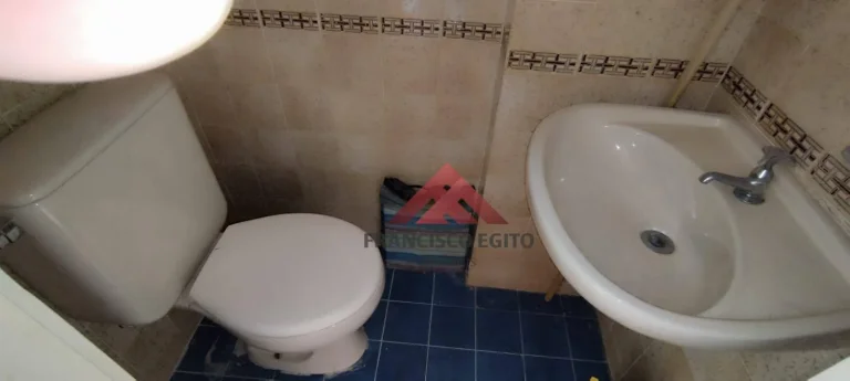 Imagem Apartamento com sala dois quartos ,lavabo,wc social e vaga de gargem na escritura em localização previlegiada em santa Rosa(pé pequeno)próximo a todo