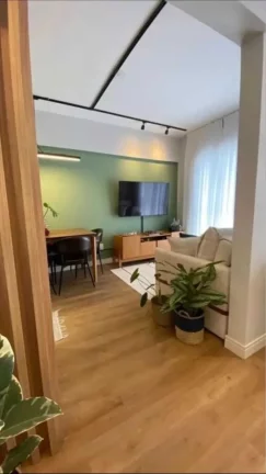 Imagem Apartamento com 2 dormitórios reformado e mobiliado com linda vista em Balneário Camboriú