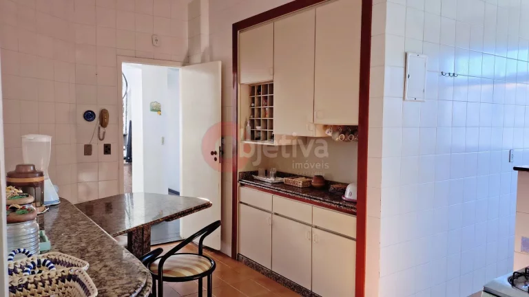 Imagem Cobertura, 5 quartos, 204m², a 50 metros da praia, Algodoal - Cabo Frio