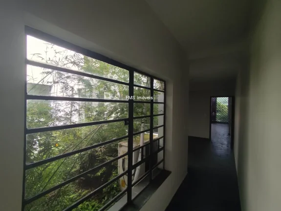Imagem Locação de Prédio Comercial no Alto da Lapa: 12 Salas, 4 Banheiros, 3 Vagas de Garagem, 300m² de Área