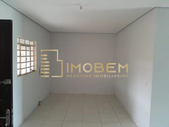 Imagem Casa à venda em Sinop-MT no Jardim Novo Horizonte: 5 quartos, 2 salas, 2 vagas de garagem, 240m² de área!