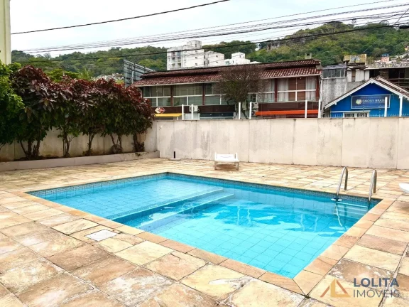 Imagem Apartamento à venda com 3 dormitórios sendo 1 suíte no Centro de Florianópolis/SC.