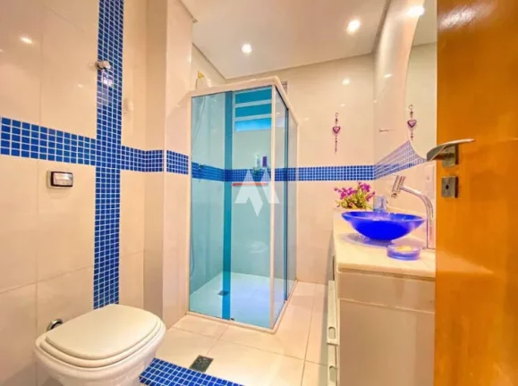 Imagem Casa com 3 quartos e 3 banheiros à Venda, 165 m² - Embaré/Santos