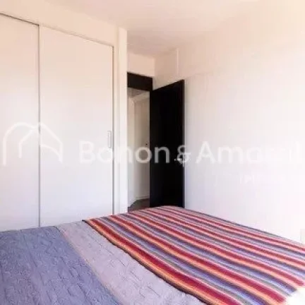 Imagem Apartamento mobiliado, com excelente iluminação natural e em localização privilegiada no Cambuí...