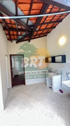 Imagem Casa para Venda em São Roque, Jardim Das Flores, 3 dormitórios, 2 suítes, 1 banheiro, 4 vagas