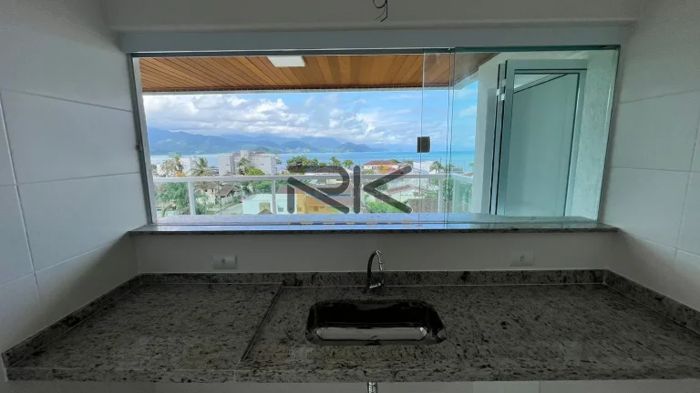 Imagem Cobertura no Itaguá com 3 dormitórios sendo 2 suítes,sala 2 ambientes,cozinha,varanda gourmet com churrasqueira,vista para o mar