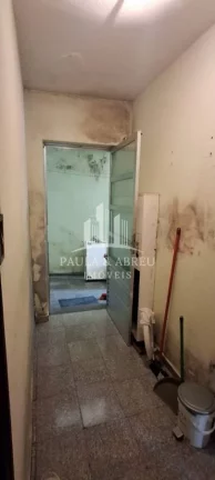 Imagem Sobrado com 300m², Escritura, Ótimo salão comercial(7 X 11mts), 2 Casas (4 Cômodos cada), Excelente Localização no Jardim Zaíra, Mauá-SP