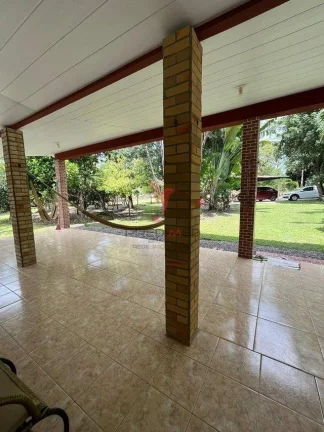 Imagem Casa com Piscina. 5 Suites, energia solar. Área de 575 Mts2. Alphaville Paraíba. Garagem