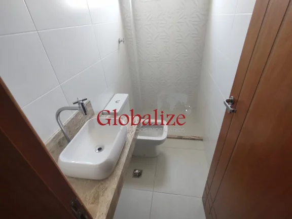 Imagem CASA SOBREPOSTA ALTA MARAVILHOSA DUPLEX COM 3 DORMITÓRIOS SENDO 1 SUÍTE NO BAIRRO DA PONTA DA PRAIA EM SANTOS (SP) POR R$.920.000,00.