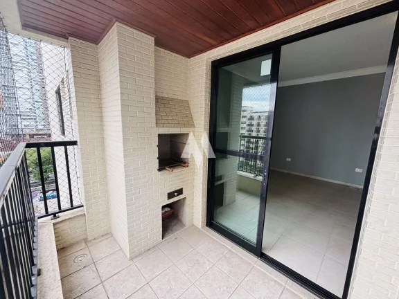 Imagem Apartamento à venda 3dormitórios,2 suítes e 2 vagas demarcadas - Pompéia / Santos