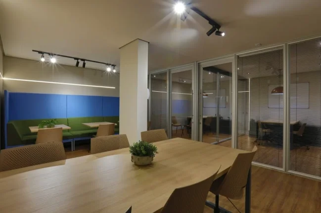 Imagem Studio 23M², 1Q, 1 Banheiro, Varanda, Academia, Piscina, Lavanderia, Coworking, Horta, Salão de Festas, Espaço Gourmet, Jardim.
