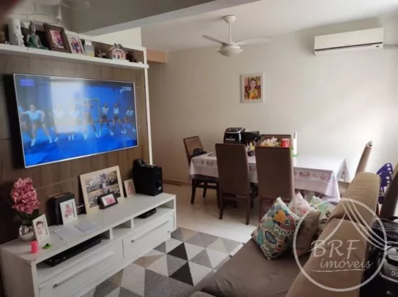 Imagem Vendo apartamento de dois dormitórios em Capoeiras Florianópolis SC