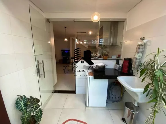 Imagem Casa à Venda em condomínio 2 Quartos Bairro Cabral Contagem MG