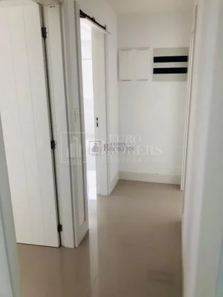 Imagem Apartamento com 3 suítes no Centro de Balneário Camboriú
