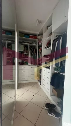 Imagem Casa 4/4 sendo um suite no Vila di Napoli