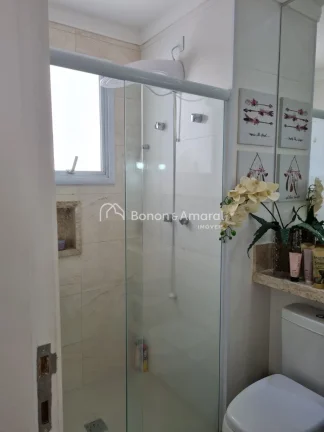 Imagem Lindo apartamento, completo e rico em armários. O imóvel possui 3 quartos, 1 suíte, living para 2...