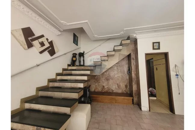 Imagem Casa com 5 quartos, 251m², à venda em Campinho, Rio de Janeiro .