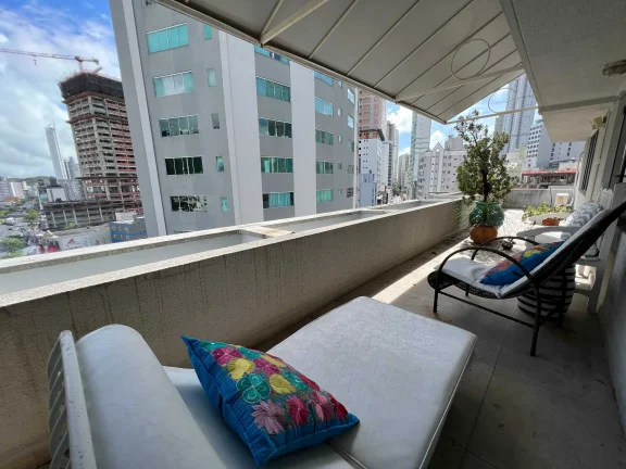Imagem Sala Comercial com 2 ambientes e 1 vaga na Avenida Central - Balneário Camboriú