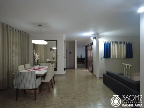 Imagem Sobrado para Venda em Santo André / SP no bairro Vila Lucinda