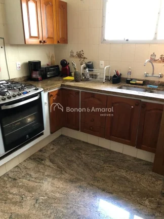 Imagem Localizado em um dos endereços mais desejados, este imóvel espaçoso de 186m² oferece todo o conf...