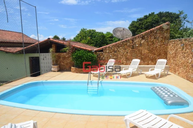 Imagem Casa com 4 dormitórios à venda, 320 m² por R$ 900.000,00 - Balneário São Pedro - São Pedro da Aldeia/RJ