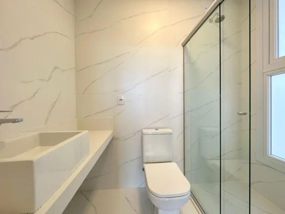 Imagem Casa em Condominio 4 Dormitórios - Bairro --