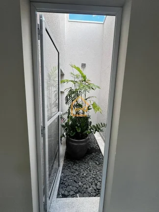 Imagem Casa térrea,3 dormitório (1 suíte), 2 vagas, Cond. Portal dos pássaros, SJC