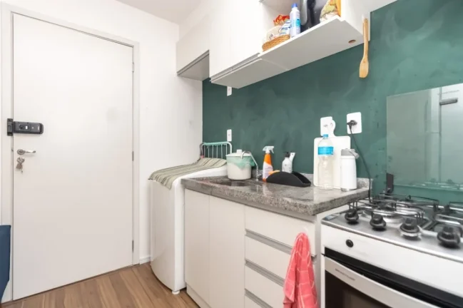 Imagem Apartamento Lapa - 31M², 2 Dorms, Sacada, Academia, Mini Mercado, Piscina, Salão de Festas e Jogos.