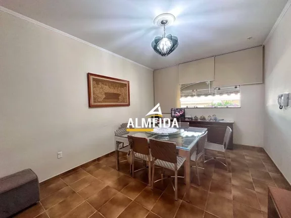 Imagem Casa com 3 dormitórios à venda, 334 m² por R$ 1.200.000,00 - Jardim São Paulo - Rio Claro/SP