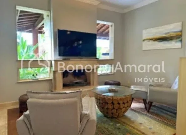 Imagem ...#34;Luxuosa Residência de 822m² com Suítes Master, Área de Lazer Completa e Acabamento de Alto Padrão...#34;