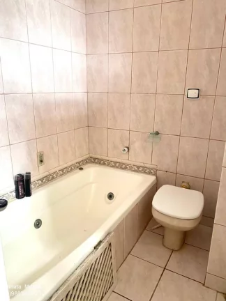 Imagem Casa à venda no Bairro Jabotiana, com sala elegante e 4 quartos - Confira!