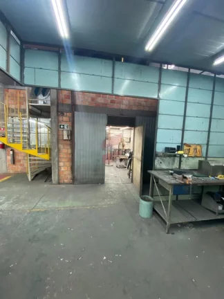 Imagem CONJUNTO/SALA COMERCIAL à venda com 1200m² por R$ 3.500.000,00 no bairro Weissópolis - PINHAIS / PR