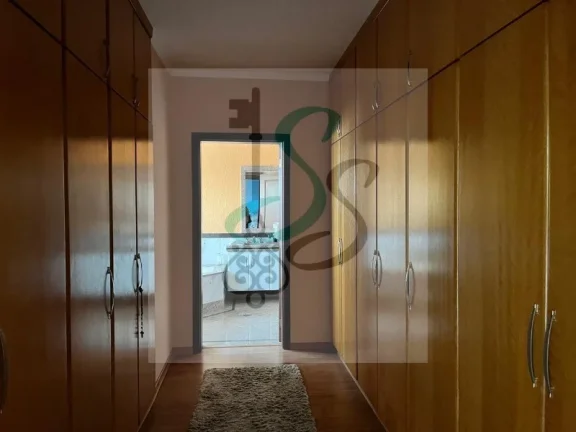 Imagem Venda de Sobrado de Luxo na Vila Brandina, Campinas-SP 4 Quartos, 2 Suítes, 329 m² Imperdível!