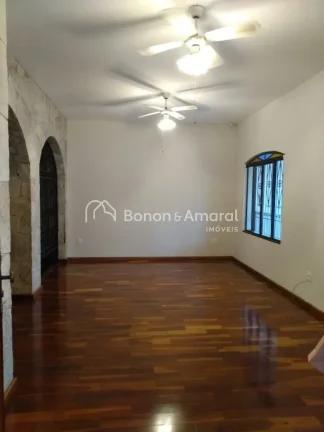 Imagem Casa Térrea à Venda na Vila Bressani - Paulínia/SP
Conforto, Espaço e Localização Central!

Ex...