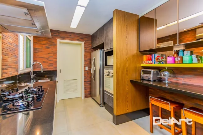 Imagem Apartamento 145m2 - 03 suítes - 04 vagas - todo mobiliado e aconchegante na melhor posição do Cabral...