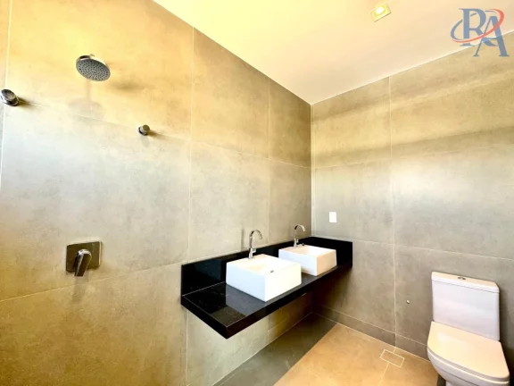Imagem Casa para Venda em Eusébio, COITÉ, 4 dormitórios, 4 suítes, 5 banheiros, 4 vagas