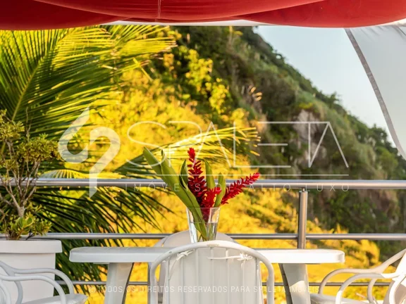 Imagem Belíssima mansão mobiliada com 10 suítes e vista para o mar à venda na Praia do Pernambuco no Guarujá