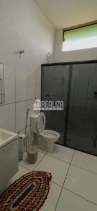 Imagem Casa com Piscina e Churrasqueira no CENTRO de Rifaina