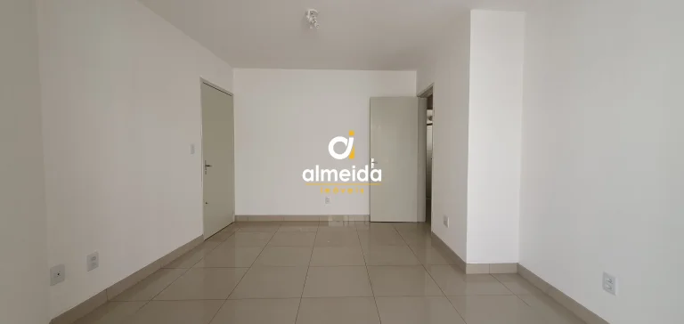 Imagem Apartamento com 2 dormitórios e dependência completa no centro