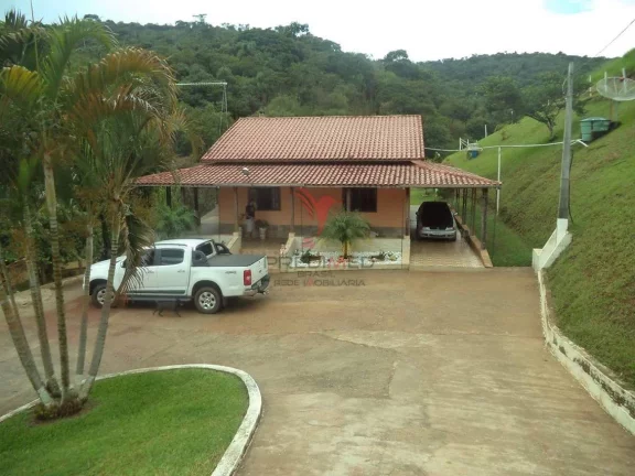 Imagem Sitio com bastante Água, represa, Lago, Piscina .Bairro Rio do Peixe, Guaratinguetá