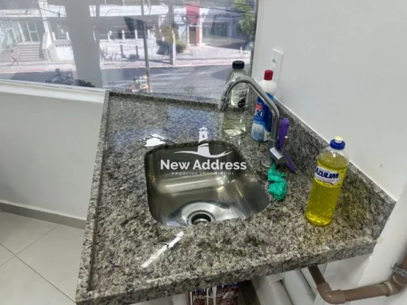 Imagem Sala Comercial na Praia do Canto - Vitória!