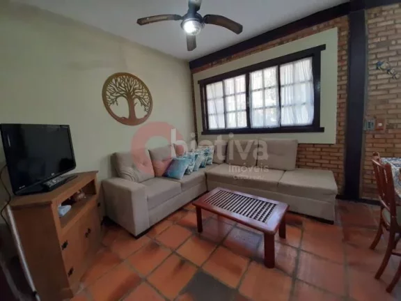 Imagem Casa com 3 dormitórios à venda, 105 m² por R$ 350.000,00 - Peró - Cabo Frio/RJ