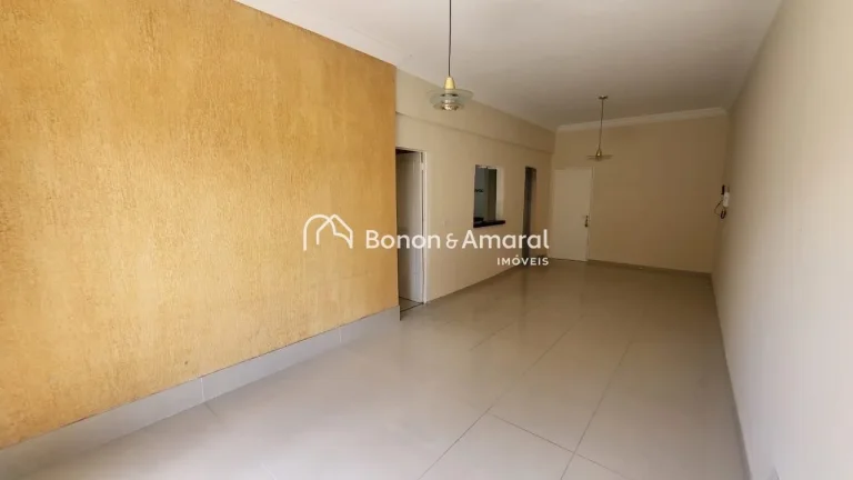 Imagem Excelente oportunidade em uma das regiões mais desejadas! Imóvel espaçoso com 3 dormitórios, sal...