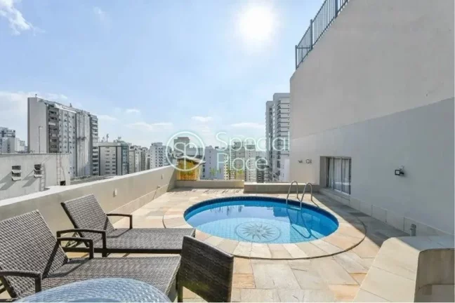 Excelente Cobertura Duplex no Brooklin. 303m² de área útil No primeiro piso: - Amplo living com v...