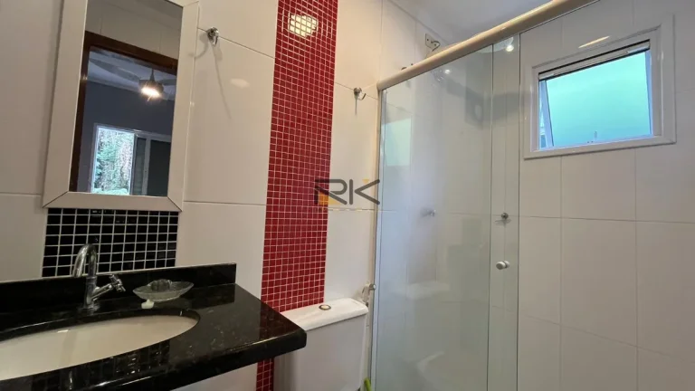 Imagem Cobertura Duplex Praia Grande em Ubatuba-SP com 3 dormitórios,sendo 2 suítes,varanda gourmet com churrasqueira,2 vagas de garagem